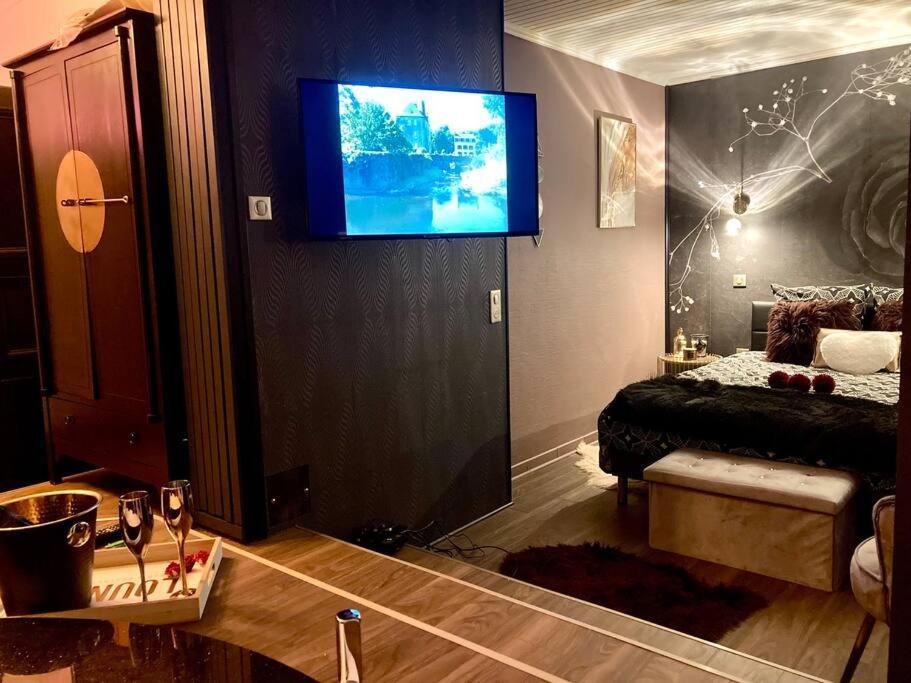 Suite Kassiopee, Romantisme, Balneo, Sauna Quimperlé المظهر الخارجي الصورة